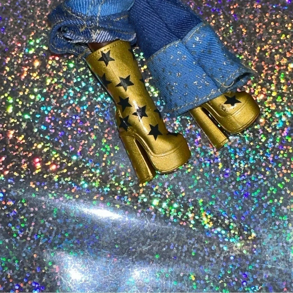L.O.L. Surprise! LOL Surprise OMG Movie Magic SOUL AGENT Doll Gold Afro RARE